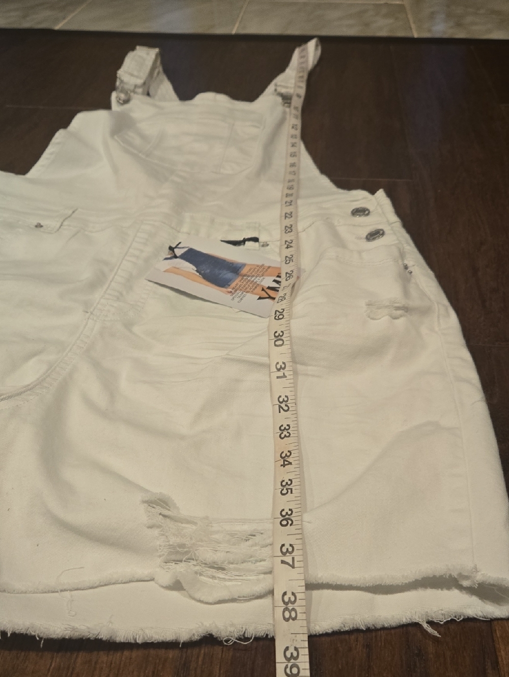 ⛱️YMI Jean's Curvt Fit White Distressed Shortalls Size 17 Jrs - Picture 10 of 12